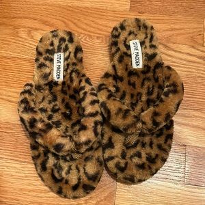 Steve Madden slippers